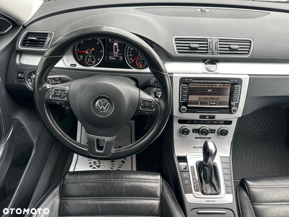 Volkswagen Passat 2.0 TDI 4Mot Highline DSG - 25