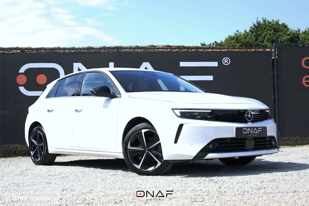 Opel Astra 1.2 T Elegance - 4