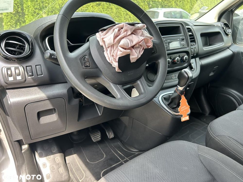Renault TRAFIC - 8