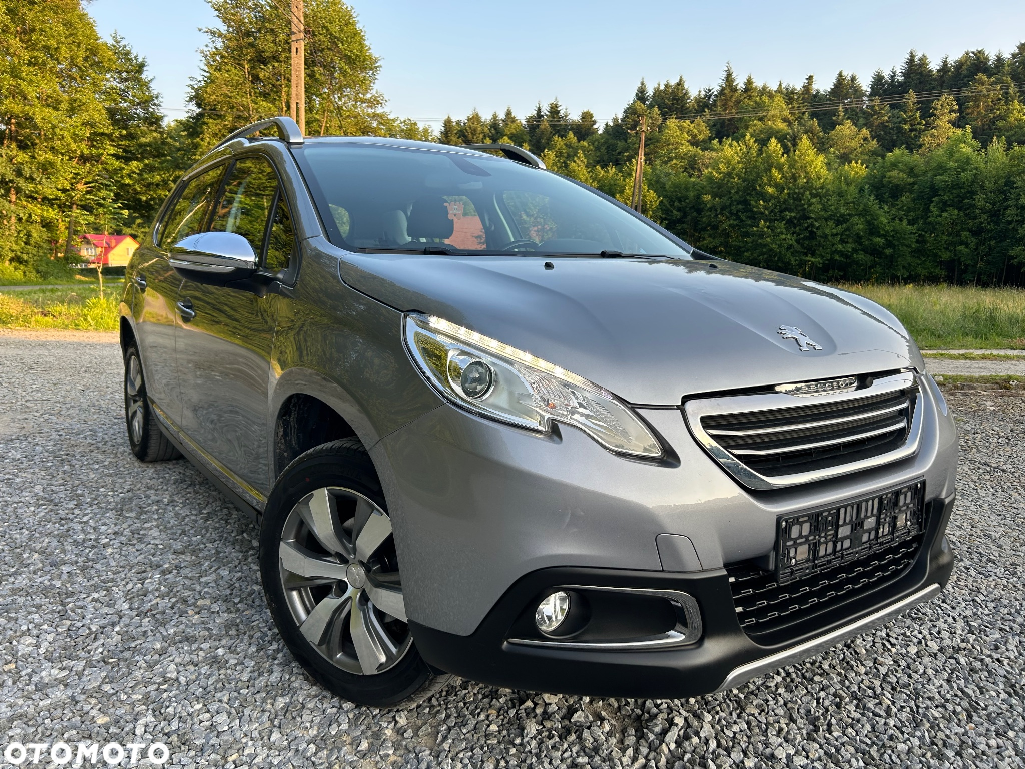 Peugeot 2008 1.6 BlueHDi Allure S&S - 2