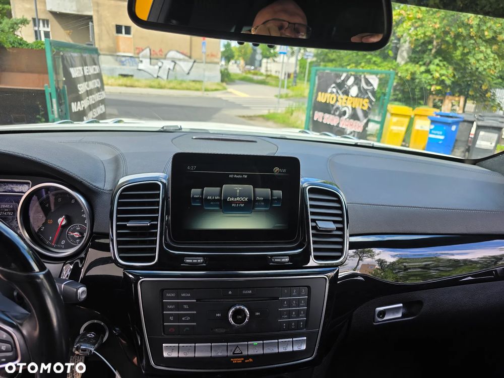 Mercedes-Benz GLS - 19