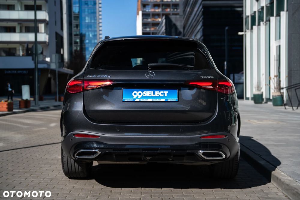 Mercedes-Benz GLC - 4