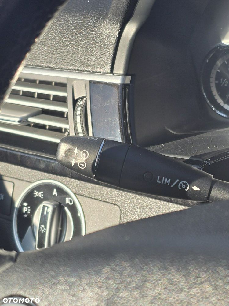 Mercedes-Benz Klasa E - 29