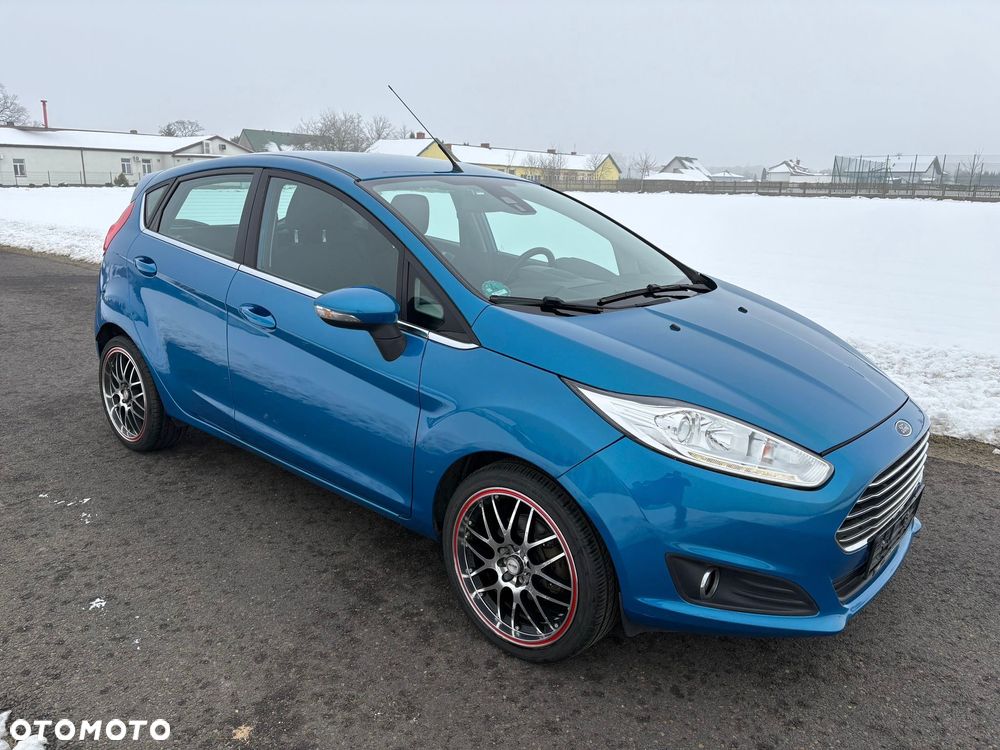 Ford Fiesta 1.0 EcoBoost STart-Stop Titanium - 4