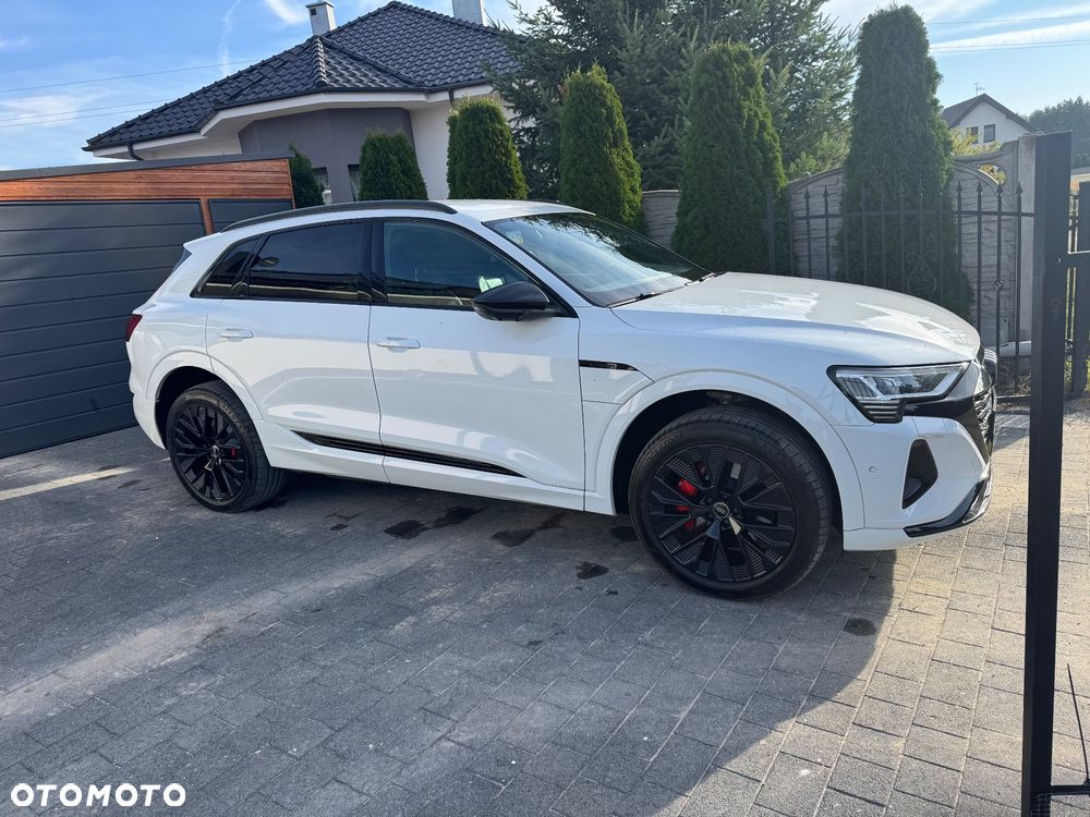 Audi Q8 e-tron 50 95kWh Quattro S Line - 4