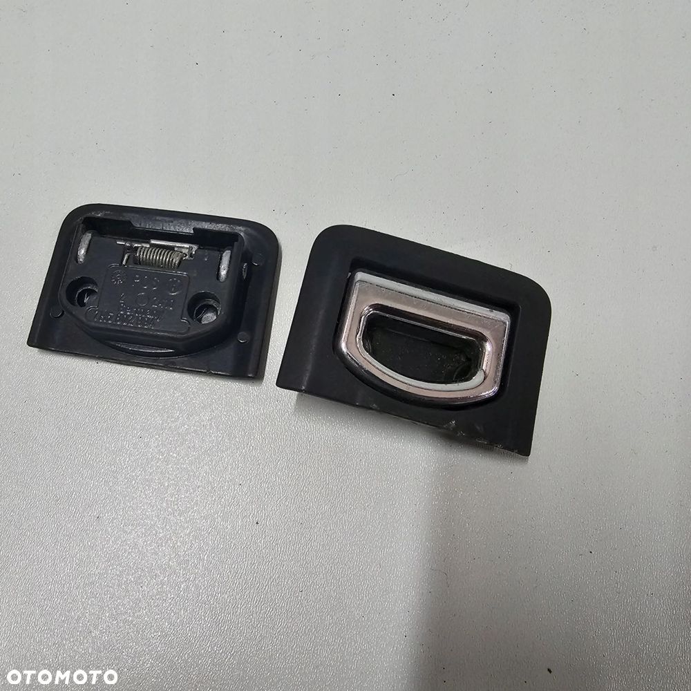 VW T5 MULTIVAN mocowanie uchwyt ładunku podłogi zakończenie szyny 7H5802994 - 2