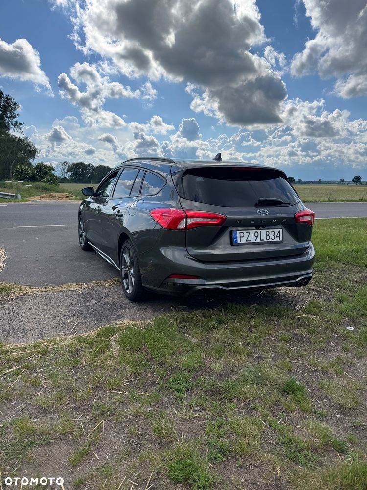 Ford Focus 1.5 EcoBoost ST-Line - 5