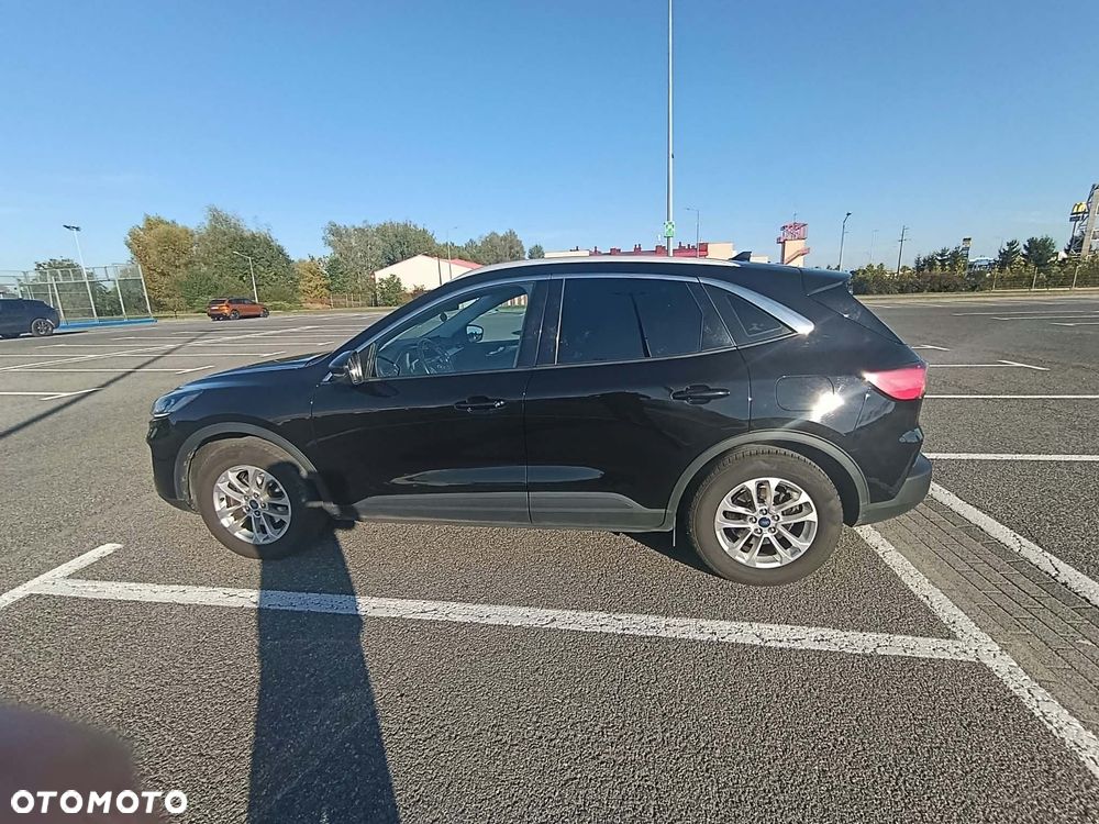 Ford Kuga 2021 photo 2