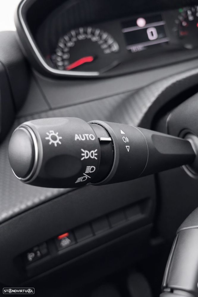 Peugeot 208 1.2 PureTech Active - 10