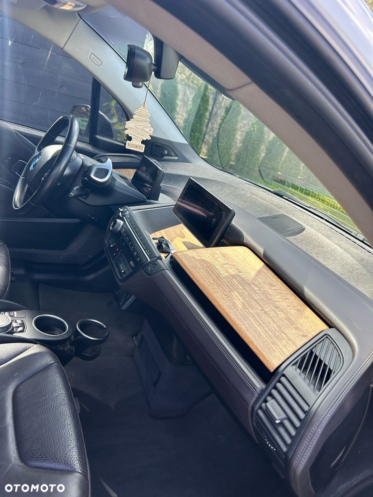 BMW i3 (60 Ah) - 13