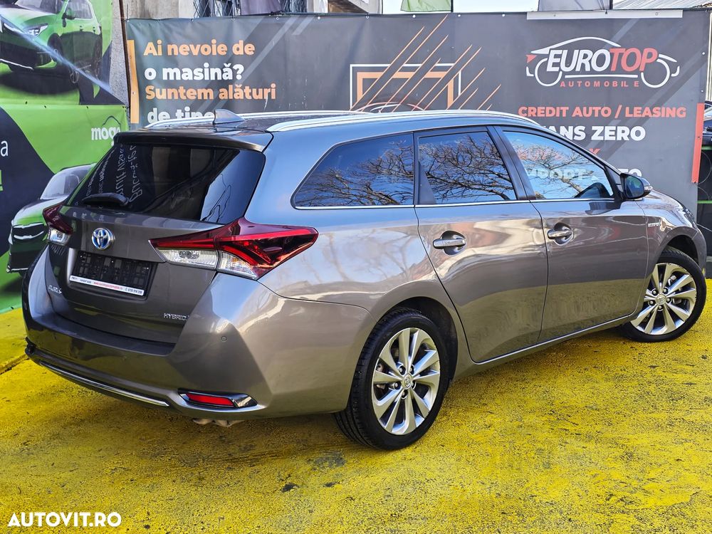 Toyota Auris 1.8 L VVT-i TS Hybrid Sol+ - 6