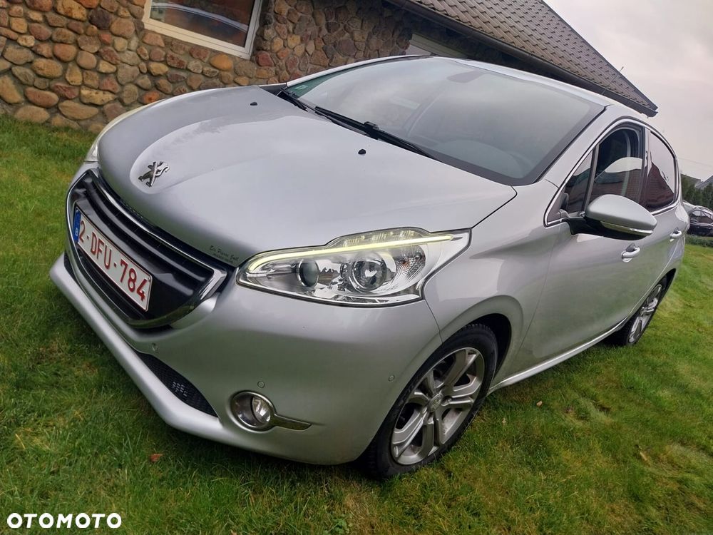 Peugeot 208 - 3