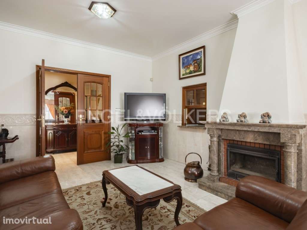 Moradia Isolada com Terreno em Odivelas - Grande imagem: 3/51