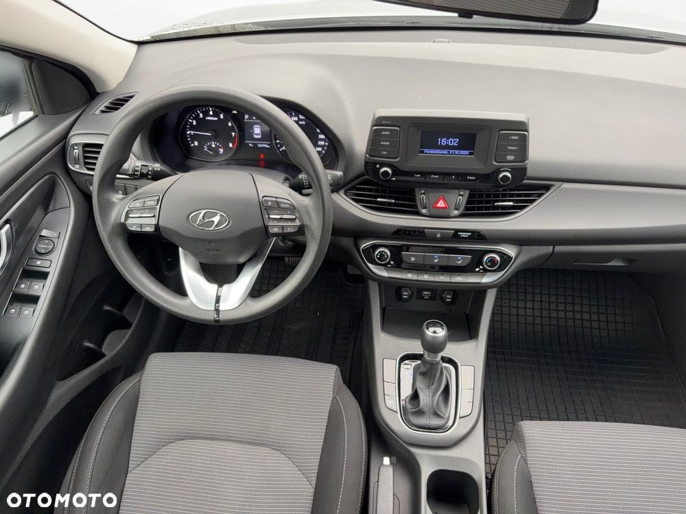Hyundai i30 1.0 T-GDI Classic + DCT - 11