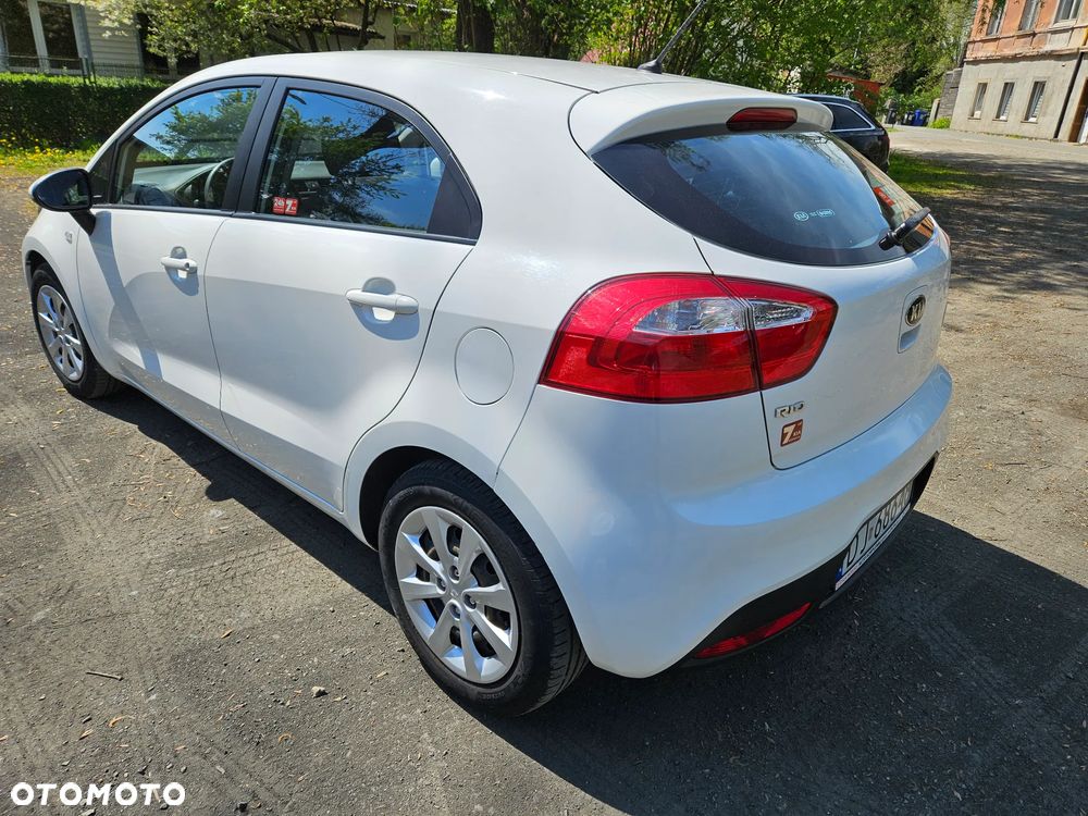 Kia Rio 1.2 M - 4