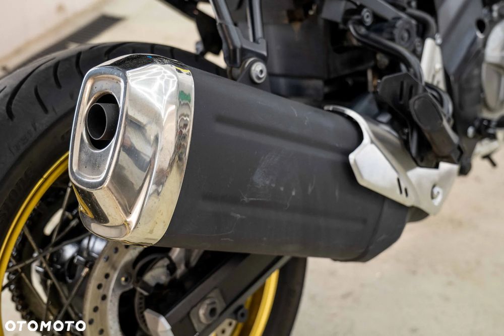 Suzuki V-STROM - 15