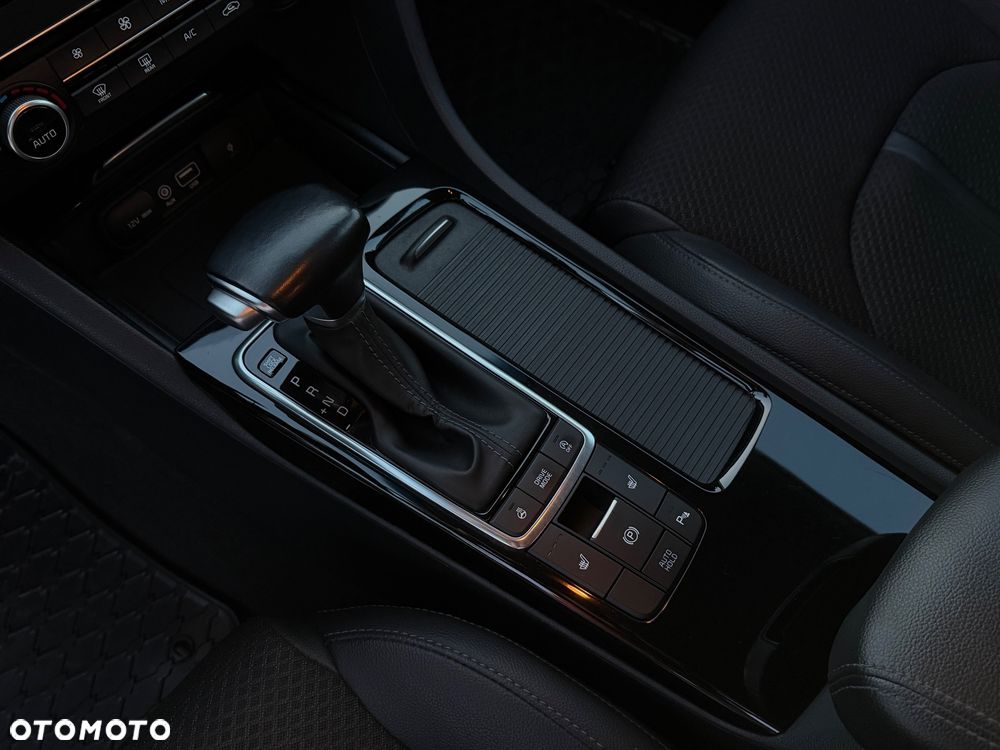Kia Optima 1.7 CRDI L DCT - 8