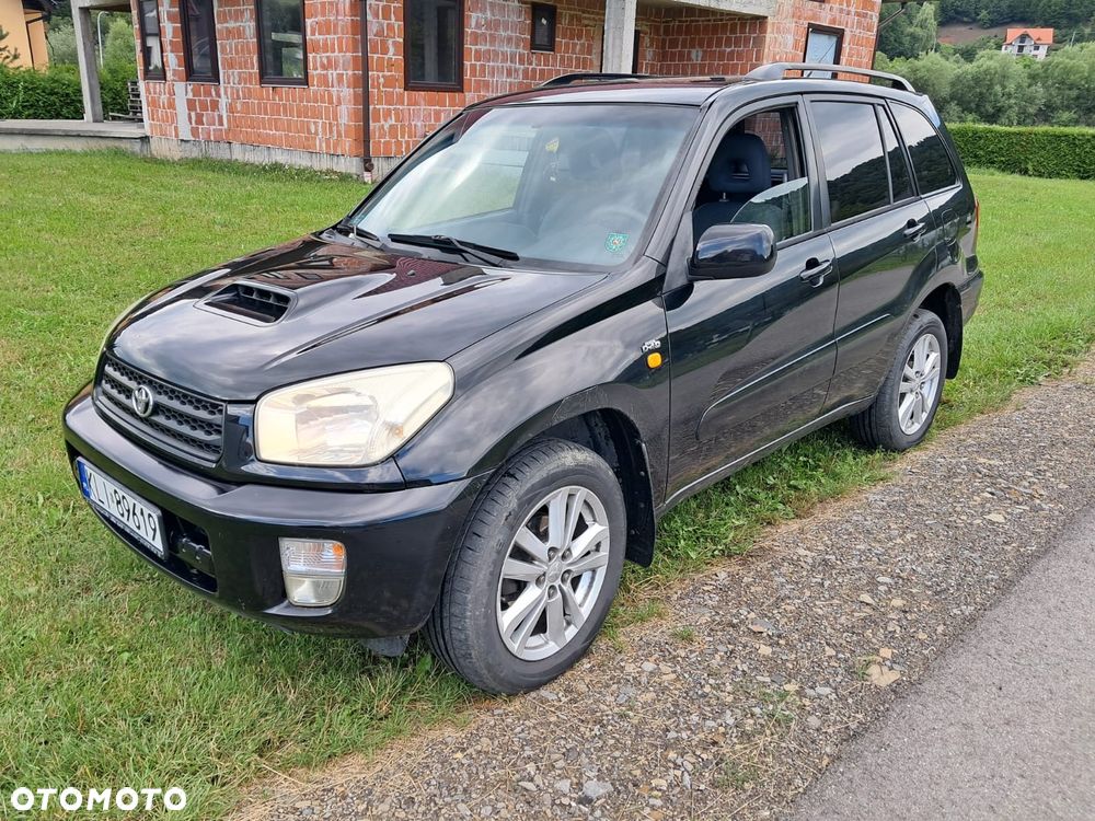 Toyota RAV4 - 1