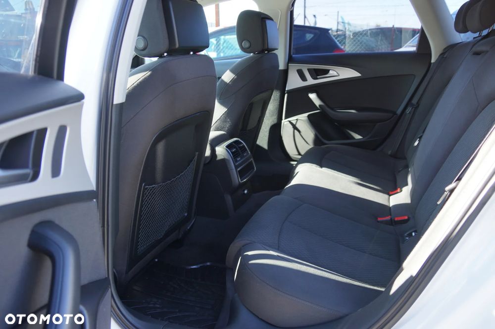 Audi A6 Avant 2.0 TDI quattro S tronic - 29