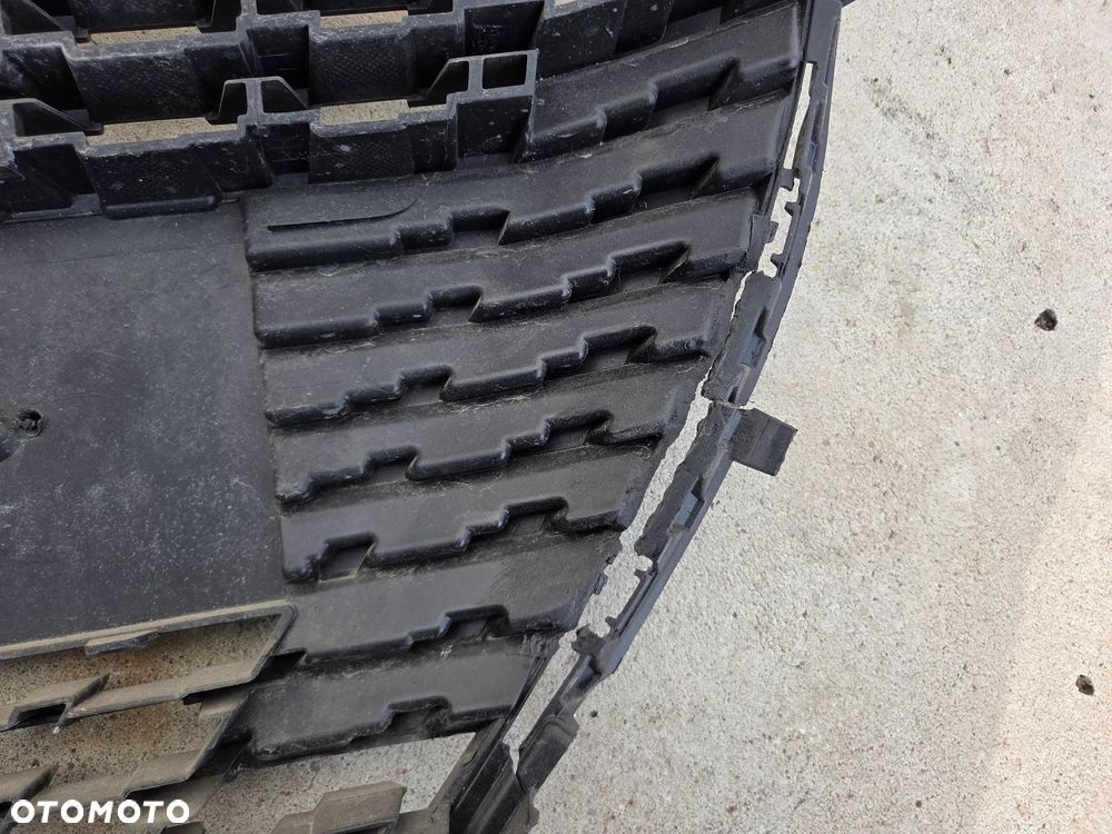 Grill Atrapa kratka zderzaka przedniego Peugeot 208 II - 12
