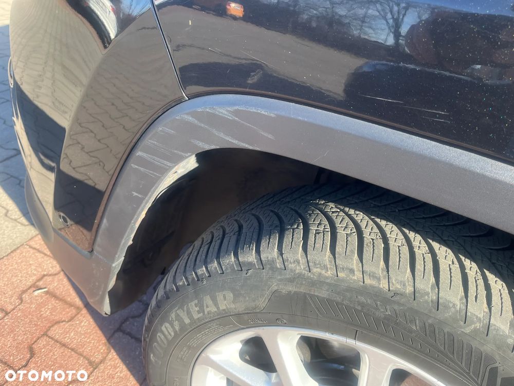 Jeep Cherokee 2.0 MJD Active Drive I Longitude - 18