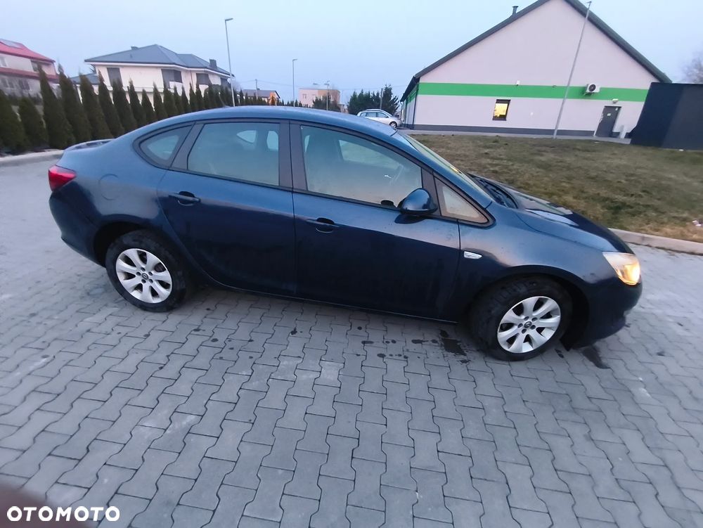 Opel Astra - 12