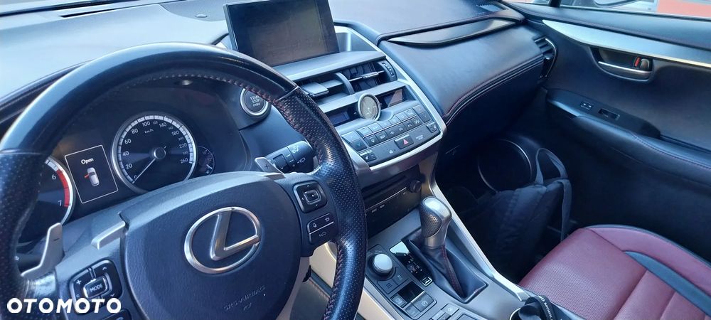 Lexus NX 200t F Sport AWD - 7