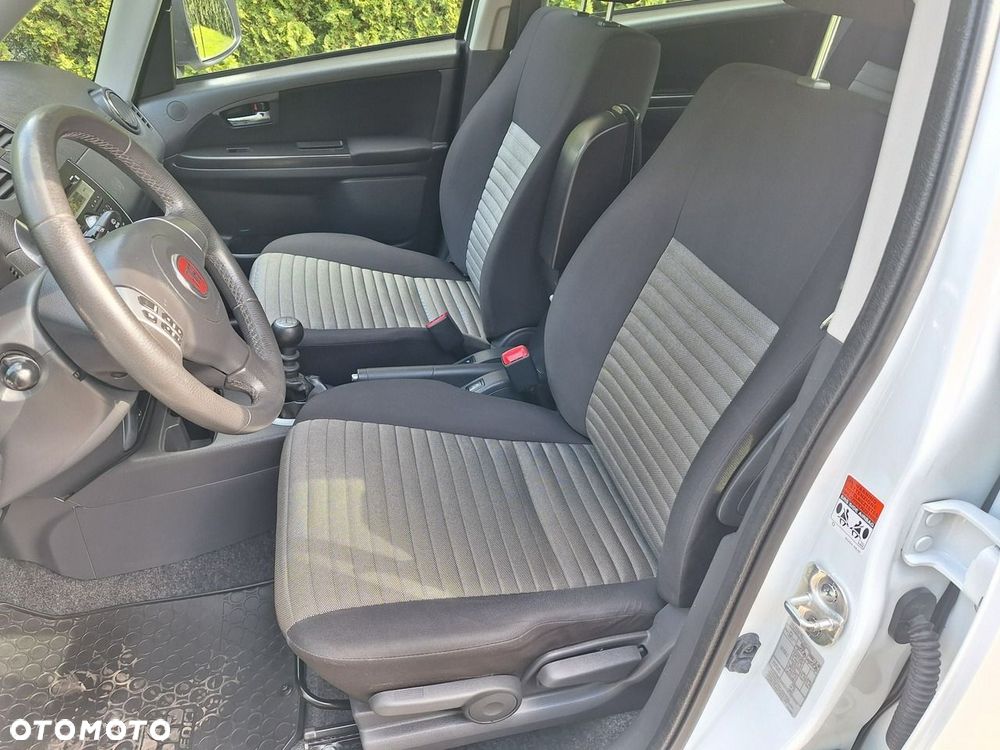 Fiat Sedici 2.0 Multijet 16V 4x4 Emotion - 10