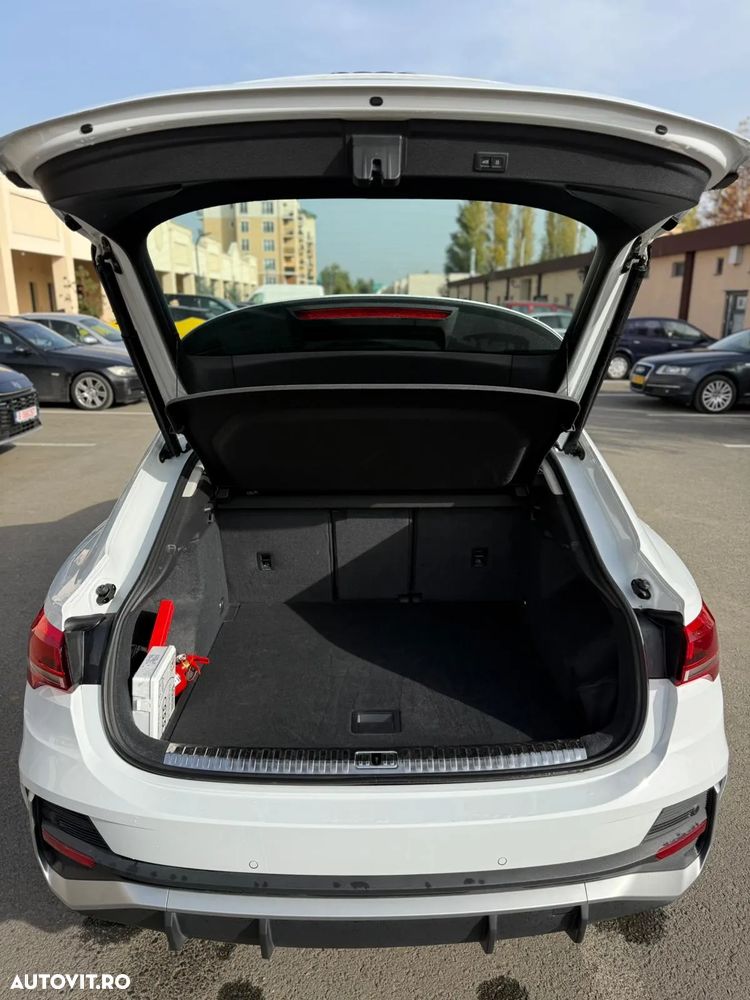 Audi Q3 2.0 35 TDI S tronic quattro Advanced - 8