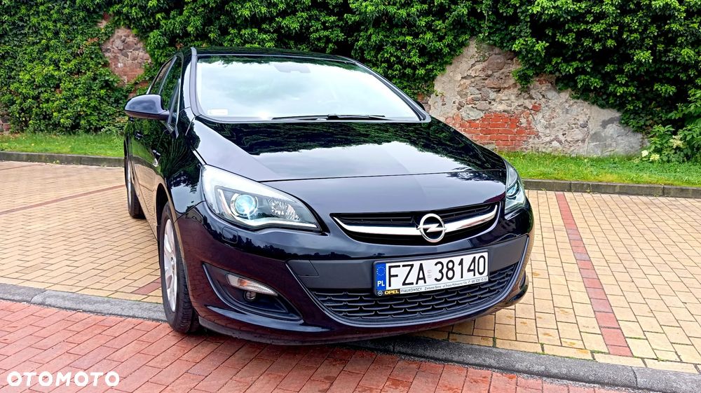 Opel Astra 1.6 Executive EU6 - 5