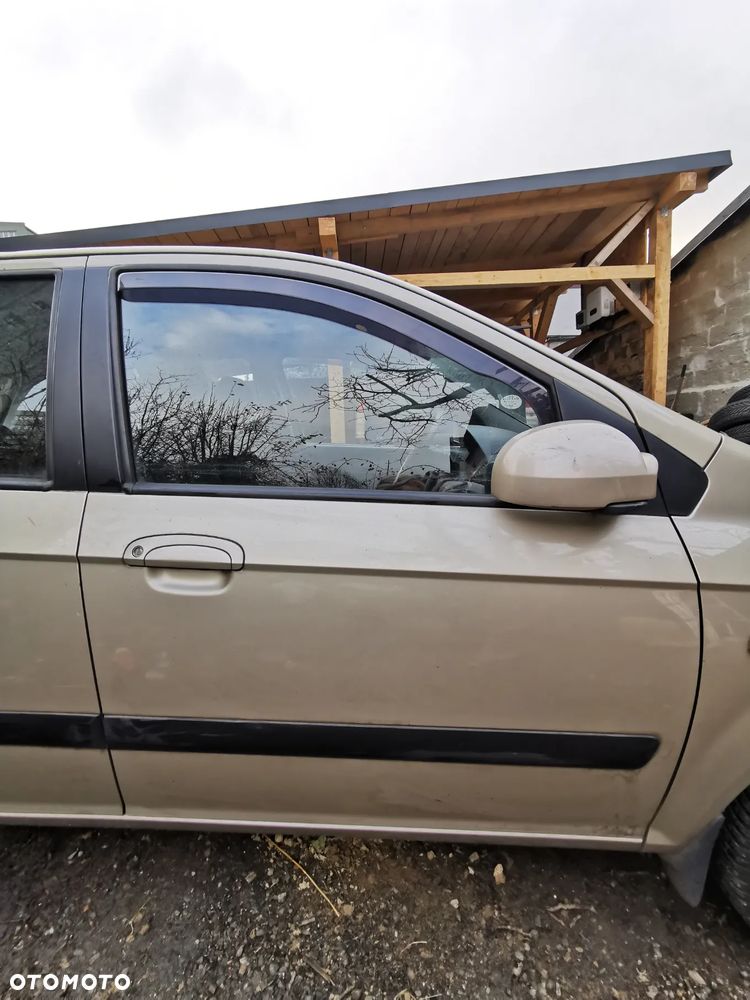 Drzwi tył lewy Hyundai Getz 1.0 2006r - 3