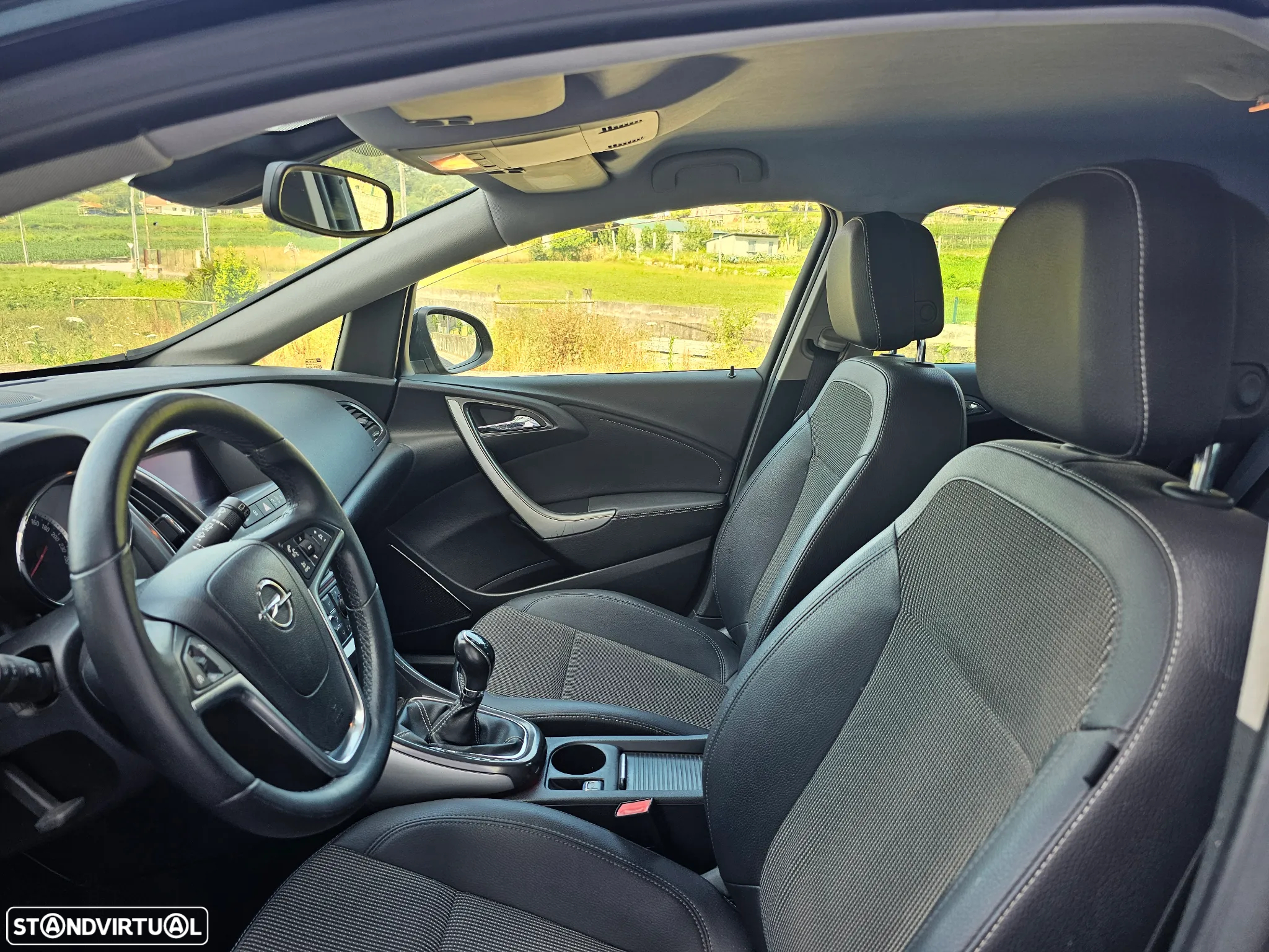 Opel Astra 1.7 CDTi Cosmo - 11