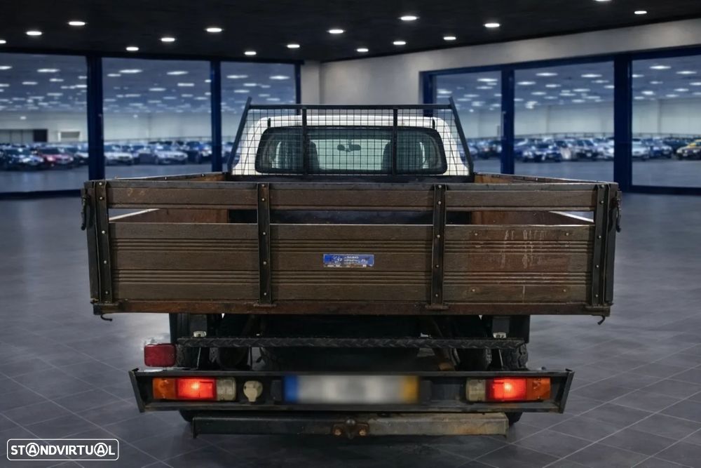 Toyota Hilux 2.4 D-4D 2WD CE 3L - 5