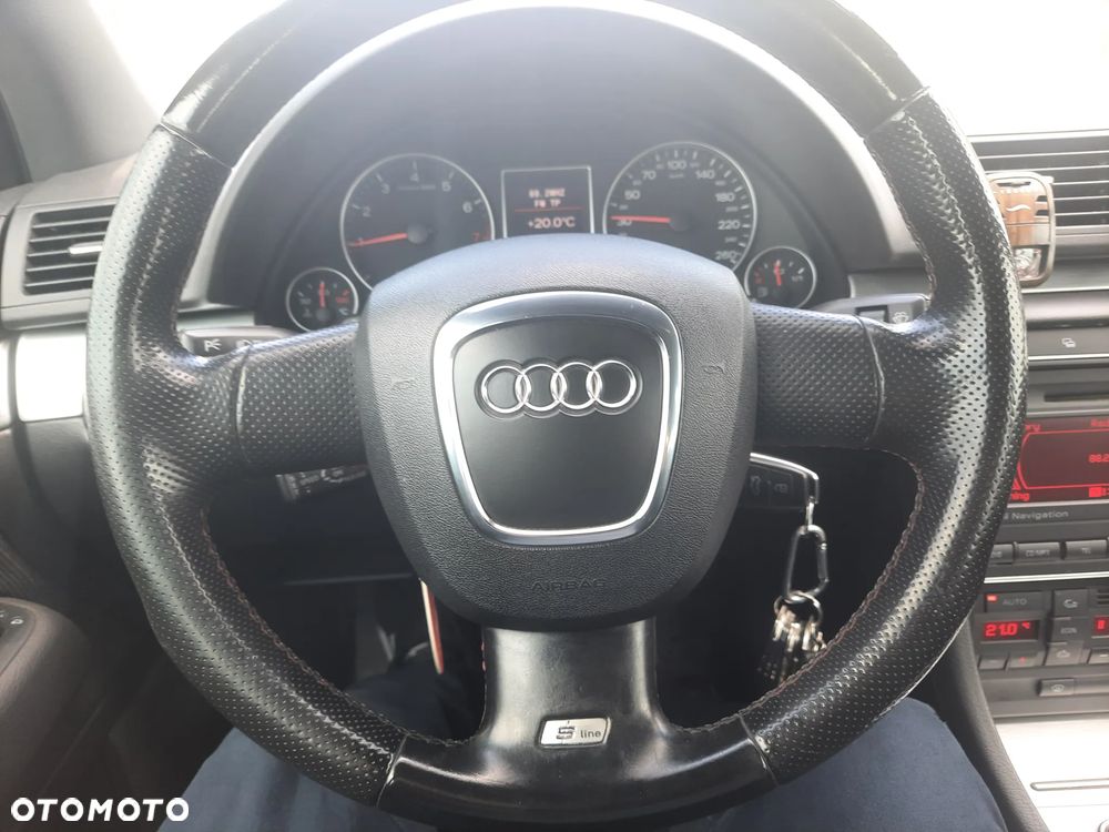 Audi A4 Limousine 1.8T - 4