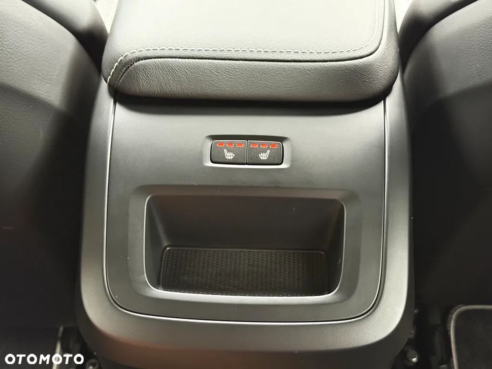 Volvo XC 60 D4 SCR R-Design - 11