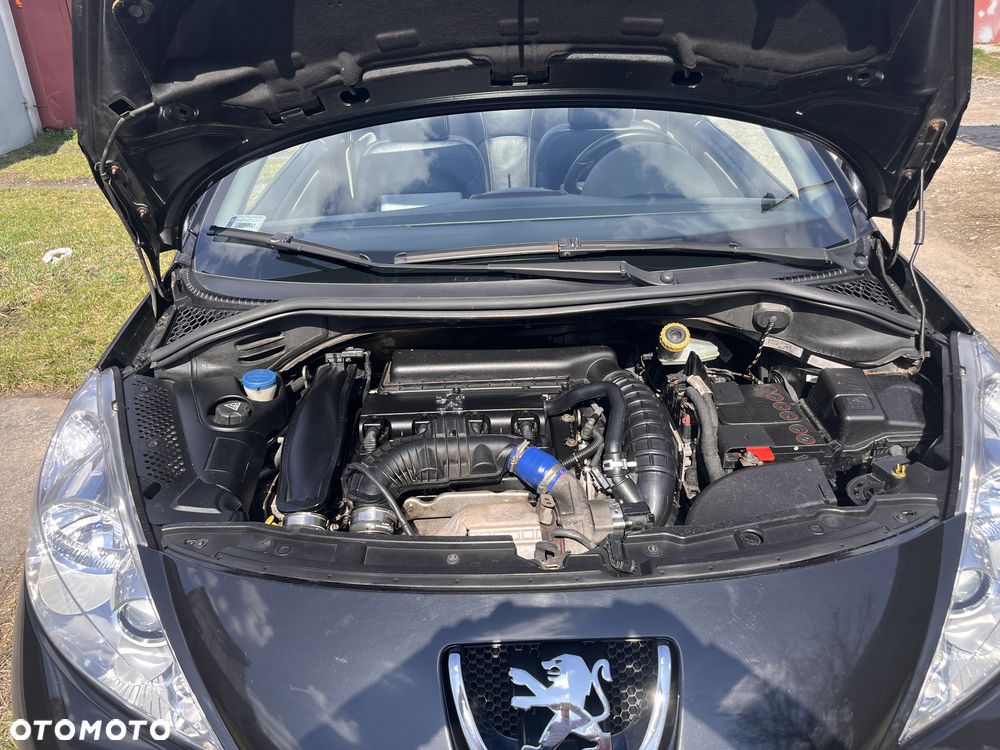 Peugeot 207 CC 150 THP Roland Garros - 12