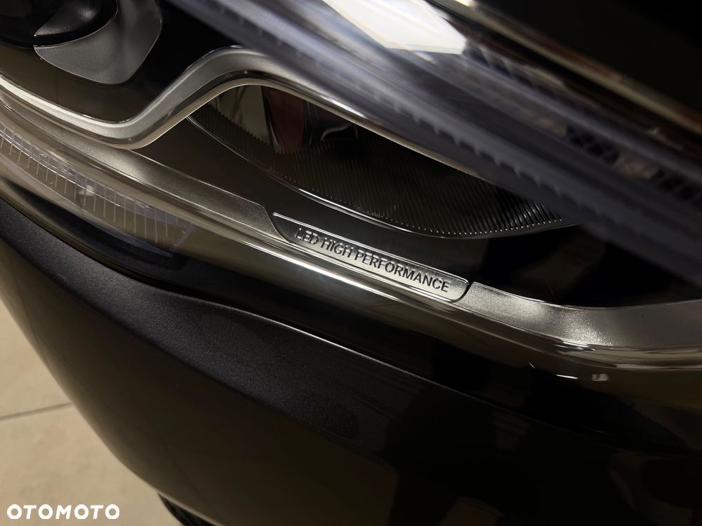 Mercedes-Benz GLA 200 Progressive - 30