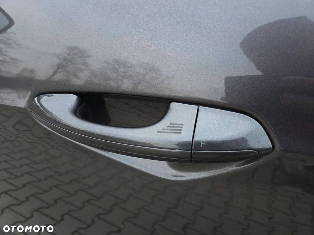 Ford S-Max 2.0 TDCi Titanium - 35