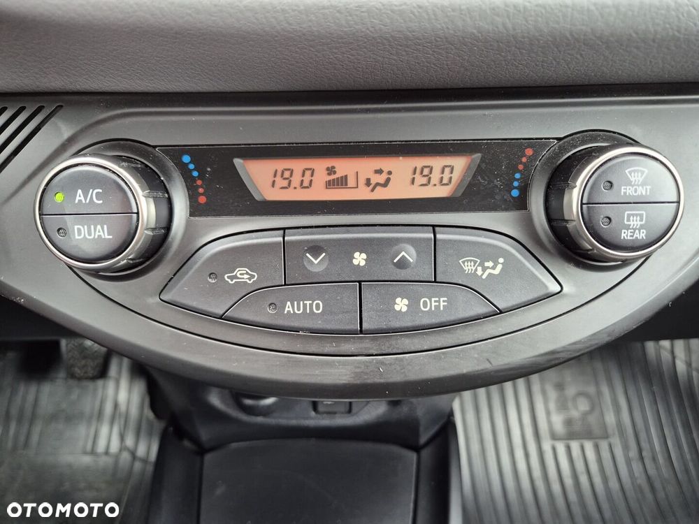Toyota Yaris - 20
