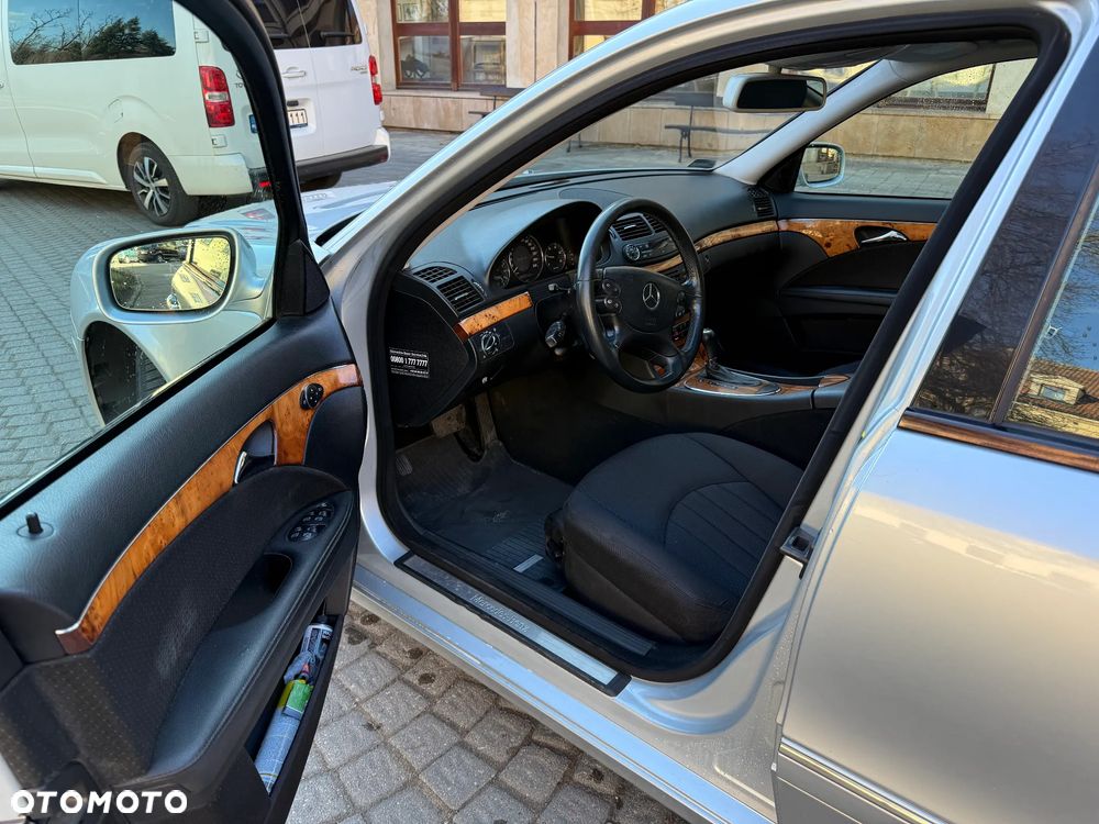 Mercedes-Benz Klasa E - 9