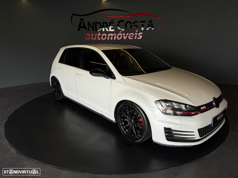 VW Golf 2.0 TSi GTi - 1