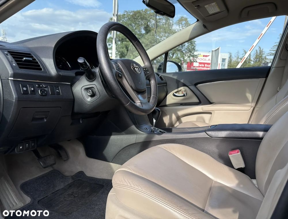 Toyota Avensis 2.0 Prestige EU5 MS - 11