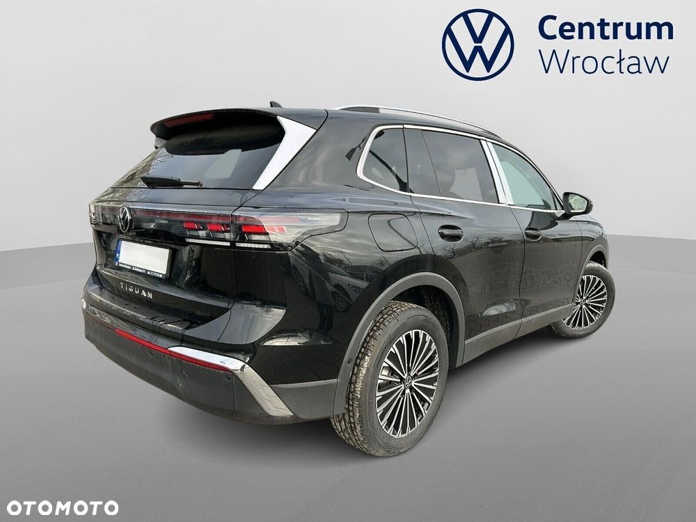 Volkswagen Tiguan - 3