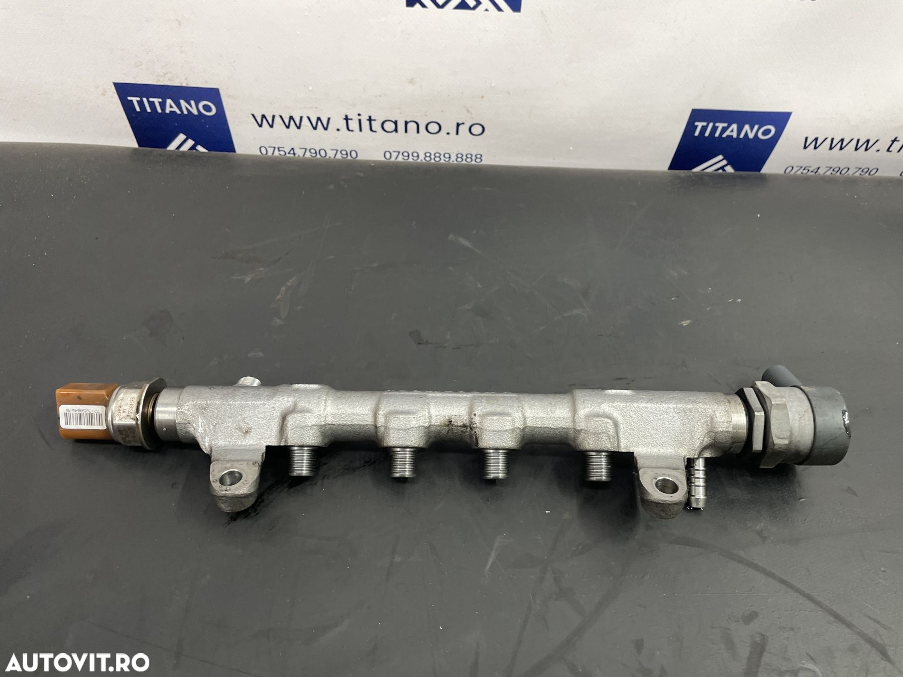 Rampa injectoare cu senzor AUDI A6 C7 2.0TDI Automat - 2