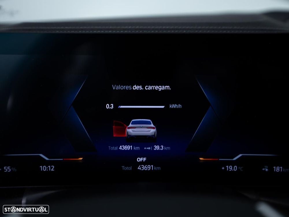 BMW i4 eDrive40 — fotografia 20