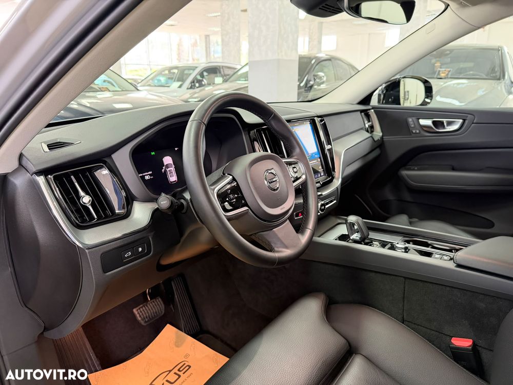 Volvo XC 60 T8 AWD Plus Dark - 5