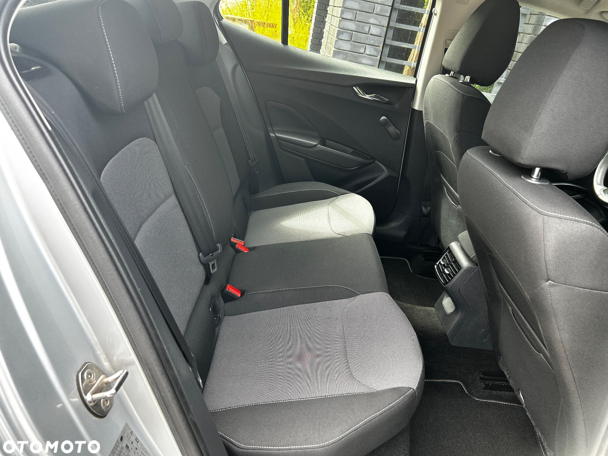 Skoda Fabia 1.0 TSI Monte Carlo - 28
