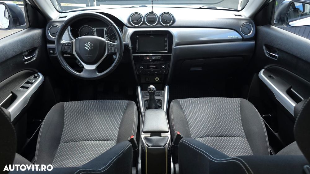 Suzuki Vitara 1.6 4X4 Passion - 9