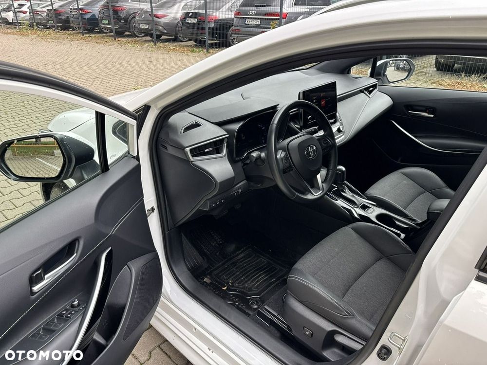 Toyota Corolla 2.0 Hybrid Comfort - 11