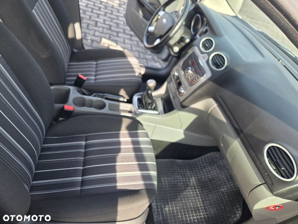 Ford Focus - 14